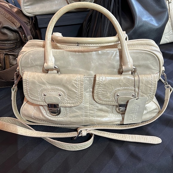 Gorgeous Danier Leather Satchel Crossbody Bag - Picture 1 of 11